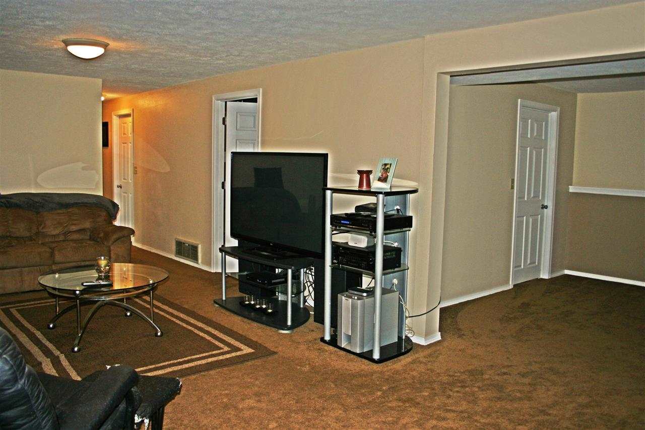306 W Brita Ave - Photo 12
