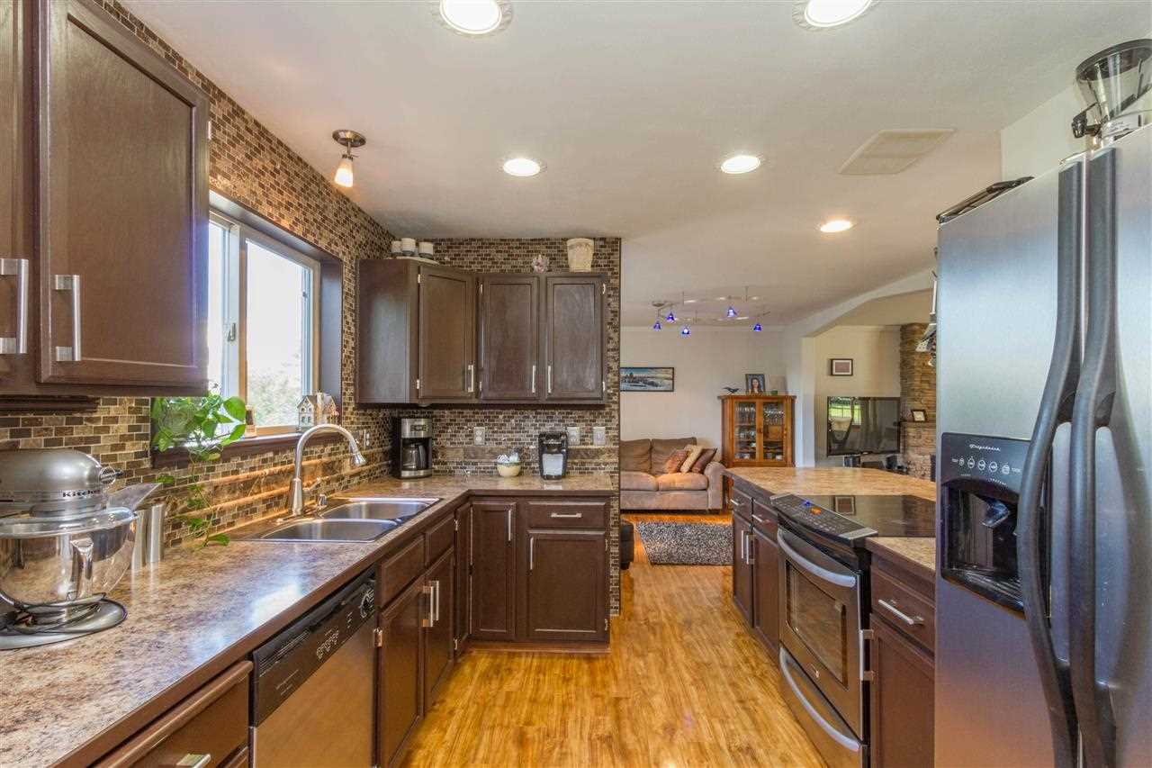11321 E 42nd - Photo 8