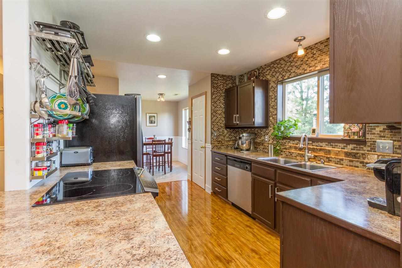 11321 E 42nd - Photo 9
