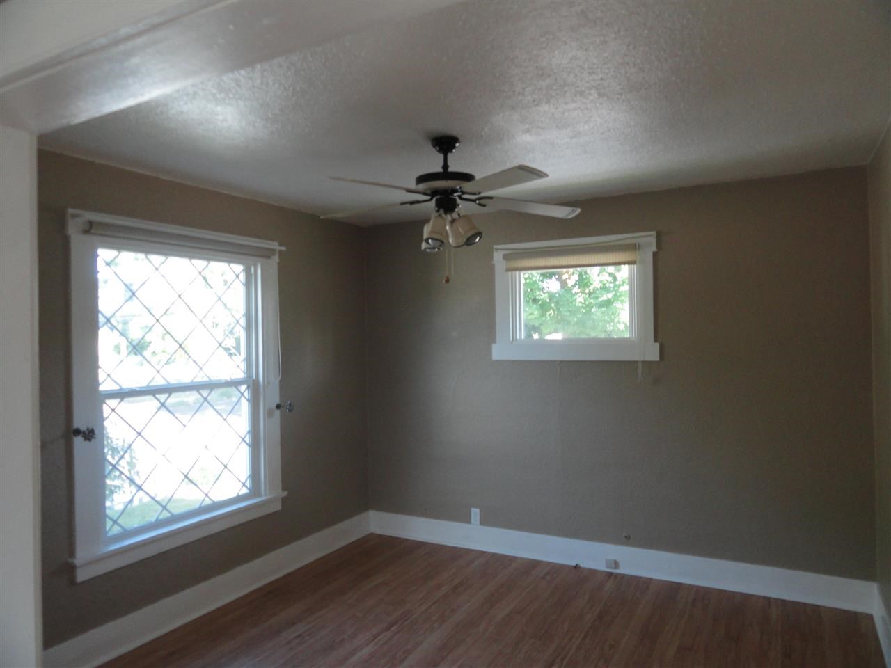 2215 N Oak - Photo 3
