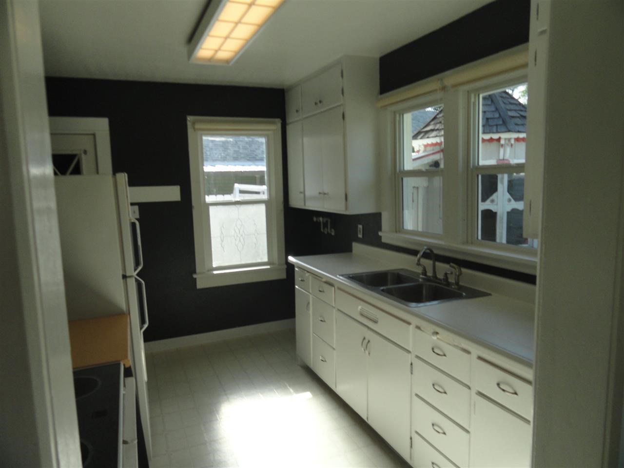 2215 N Oak - Photo 5