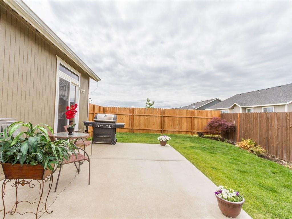 12512 W Meadow Ct - Photo 17