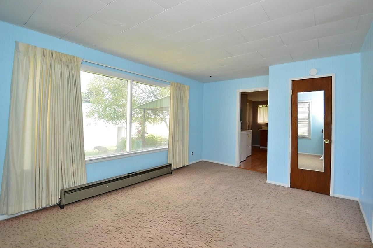 4214 N MAPLE - Photo 12
