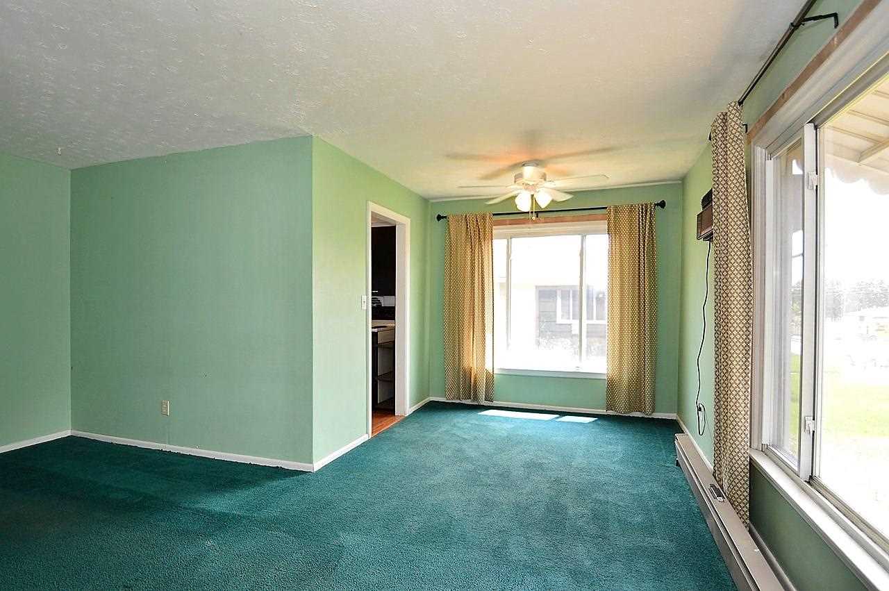 4214 N MAPLE - Photo 4