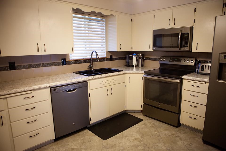 6611 N Windsor St - Photo 4
