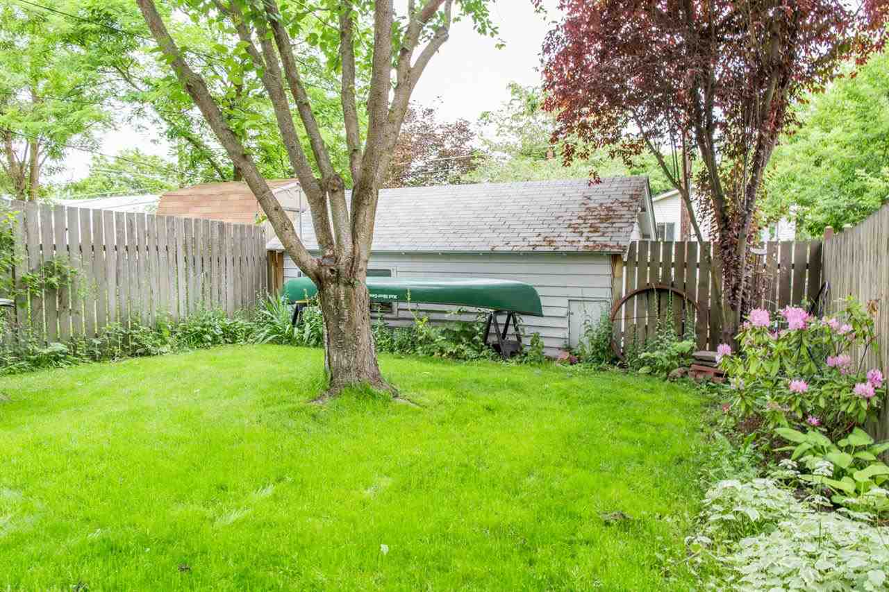 1116 W 11th Ave - Photo 3
