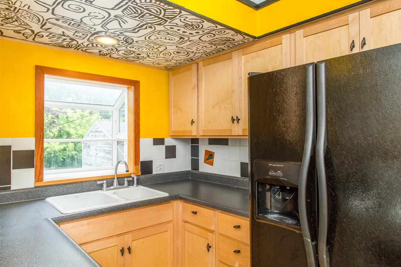 1116 W 11th Ave - Photo 6
