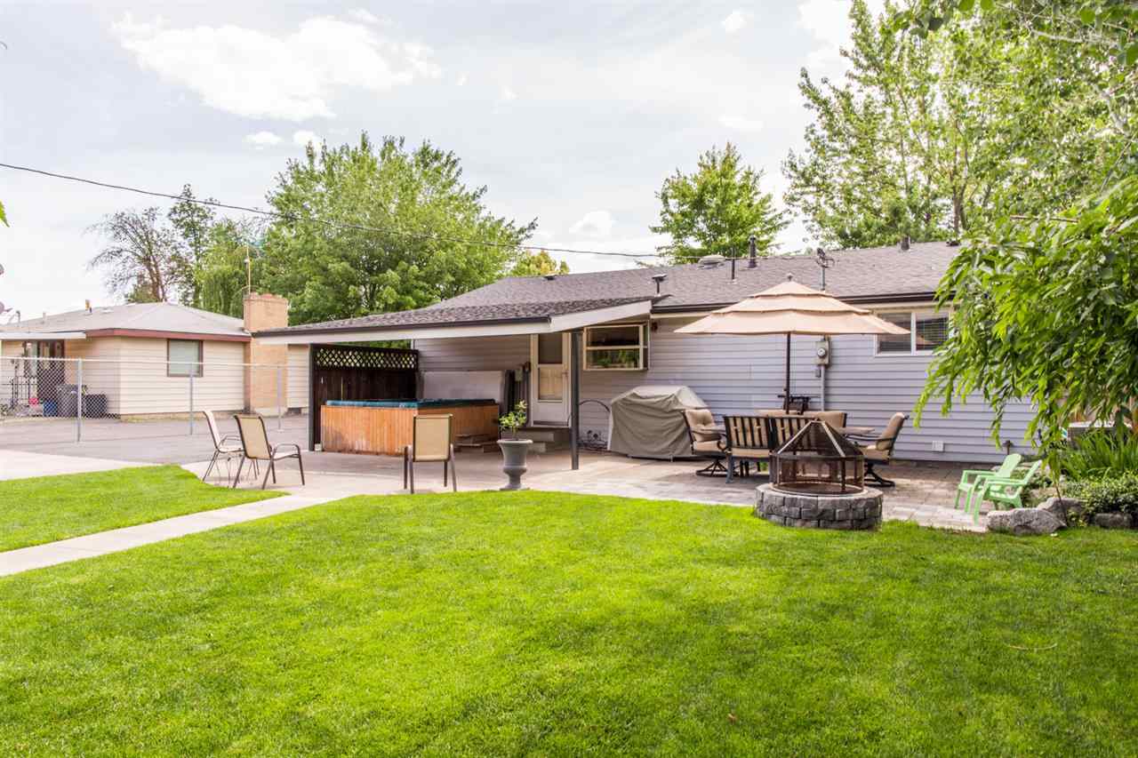 1010 W Avon - Photo 2