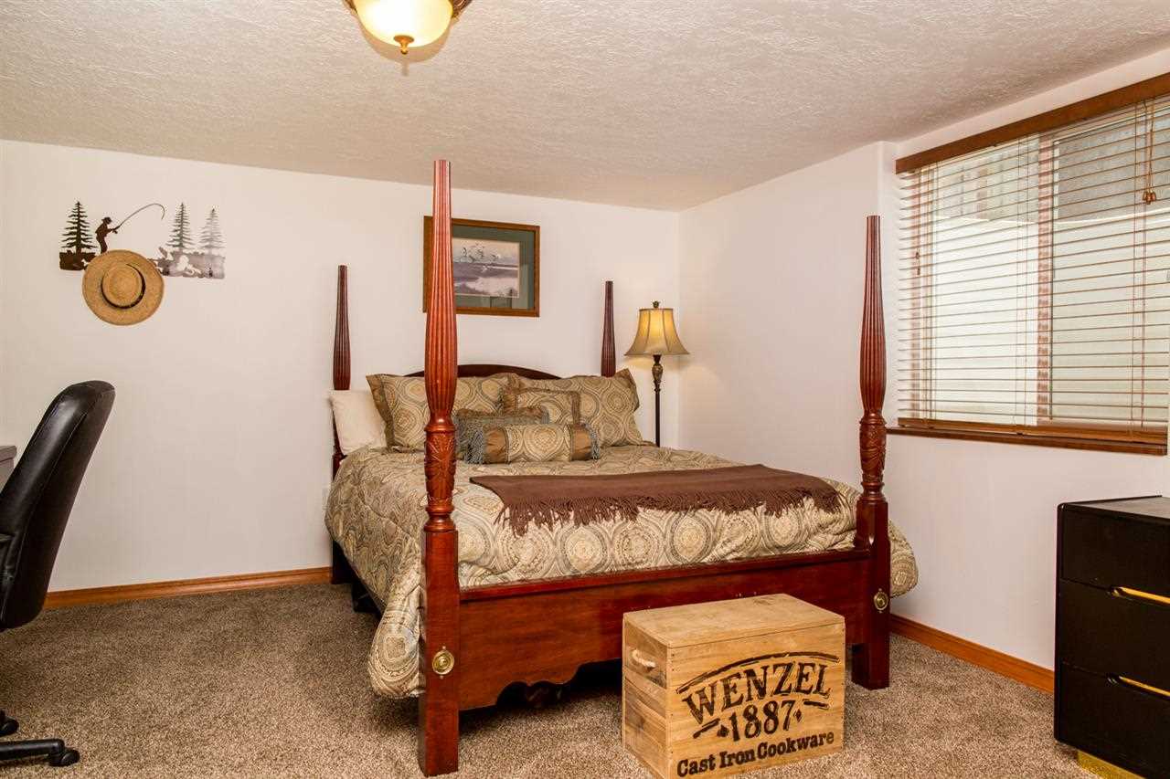 1010 W Avon - Photo 19