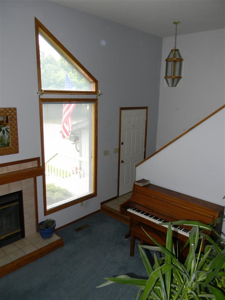 911 N Calvin Rd - Photo 4