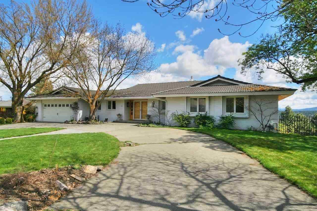 1011 S Azalea Drive - Photo 1