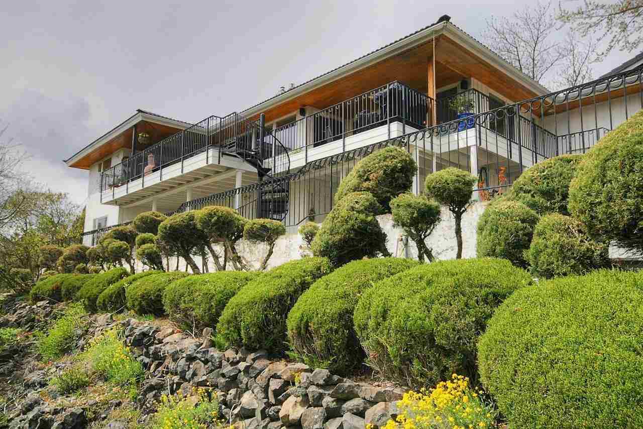 1011 S Azalea Drive - Photo 2