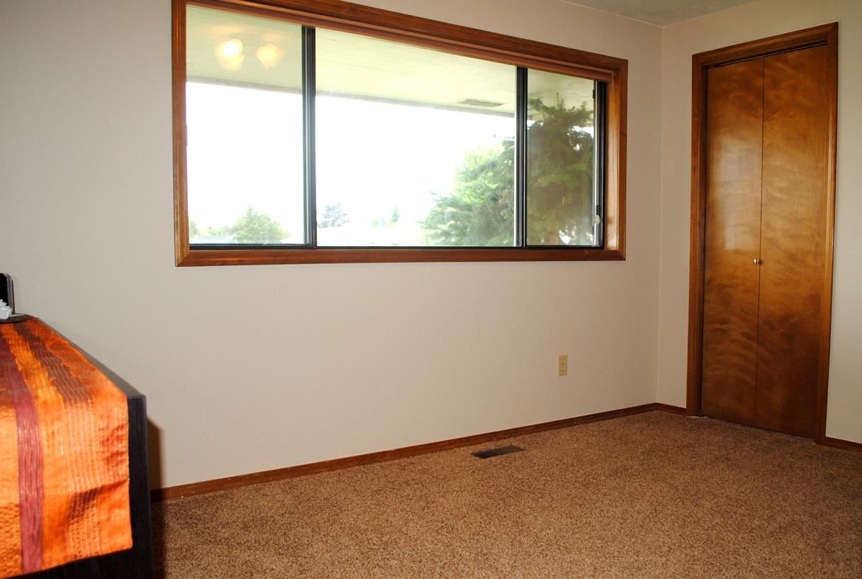 6010 W Chippewa Ct - Photo 11