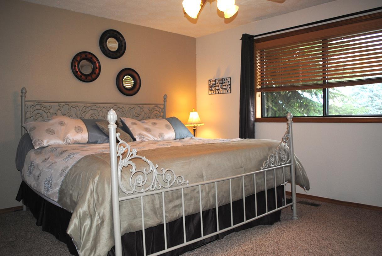 6010 W Chippewa Ct - Photo 9