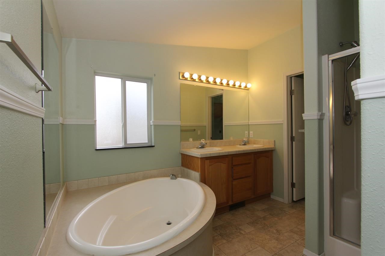 4061 Pine Meadows Ln - Photo 19