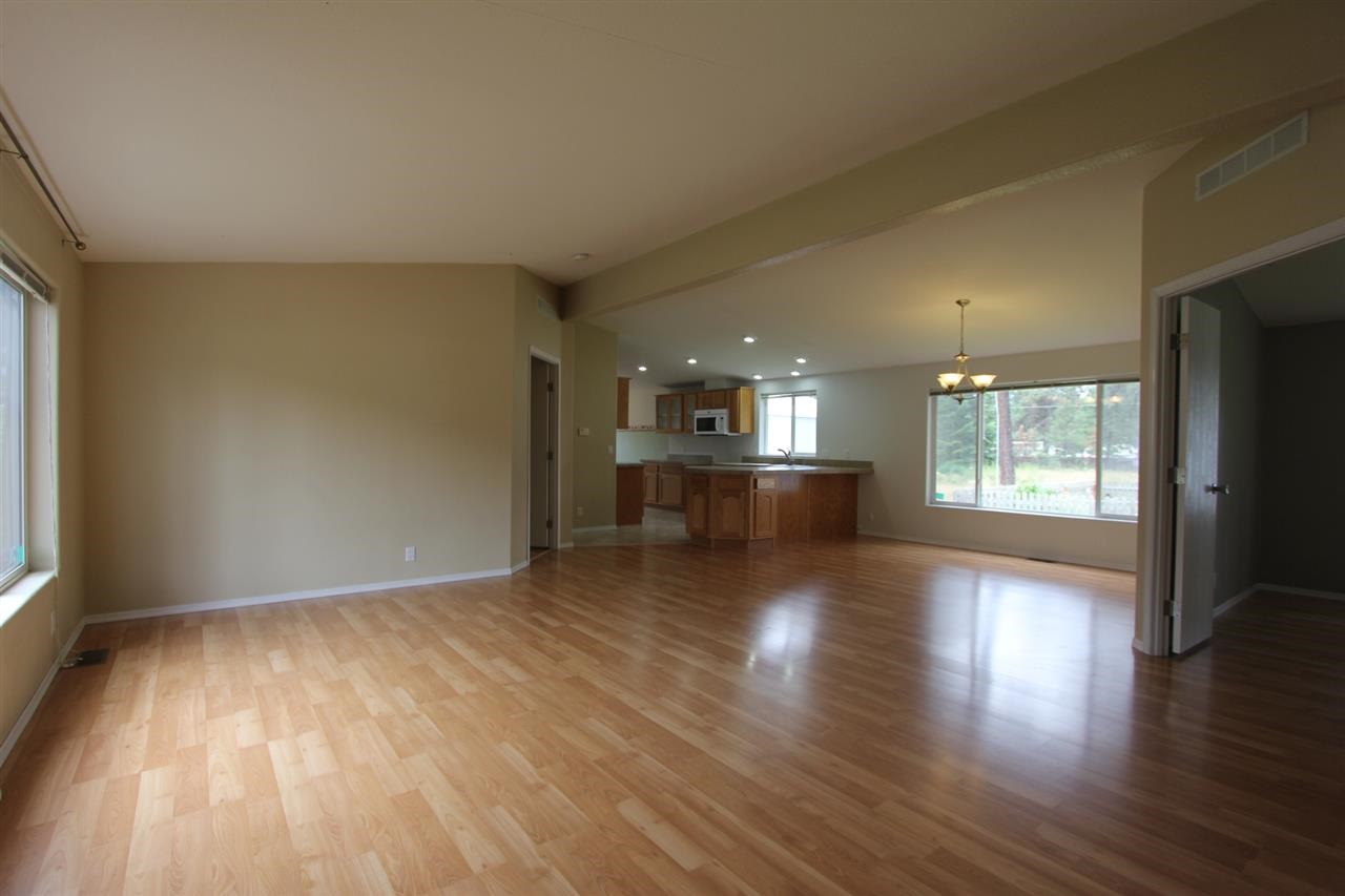 4061 Pine Meadows Ln - Photo 6