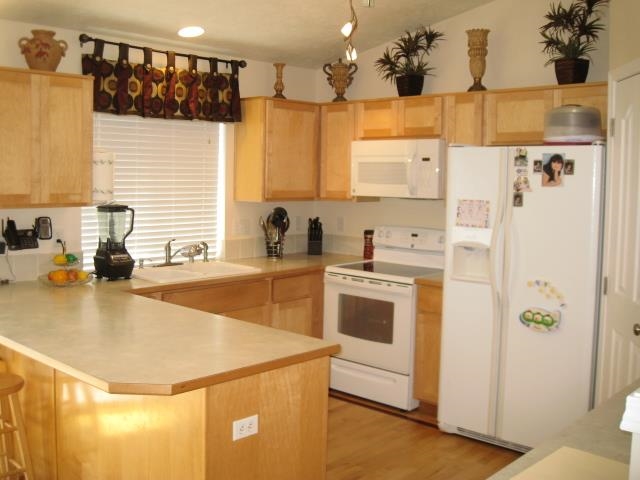 18910 E Riverwalk Ln - Photo 3