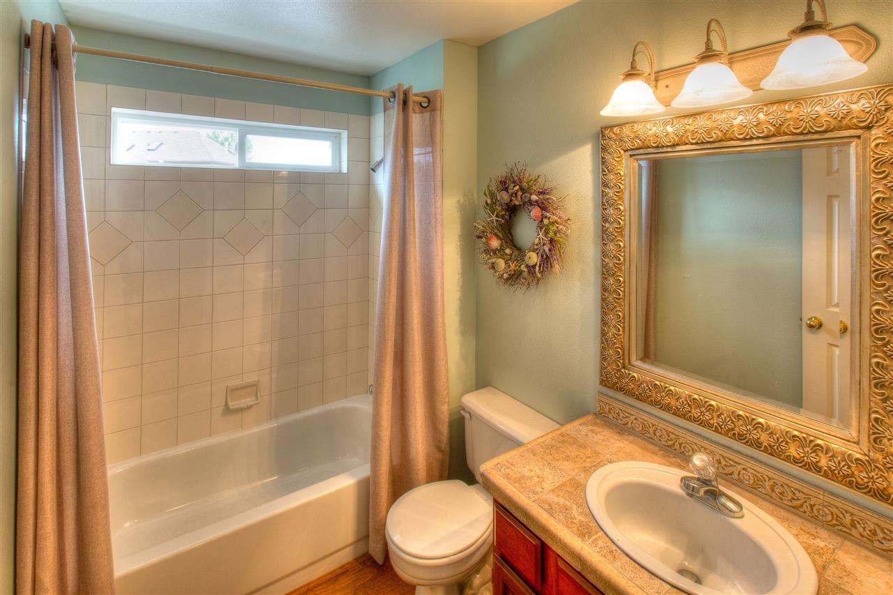 825 N Eagle St - Photo 11