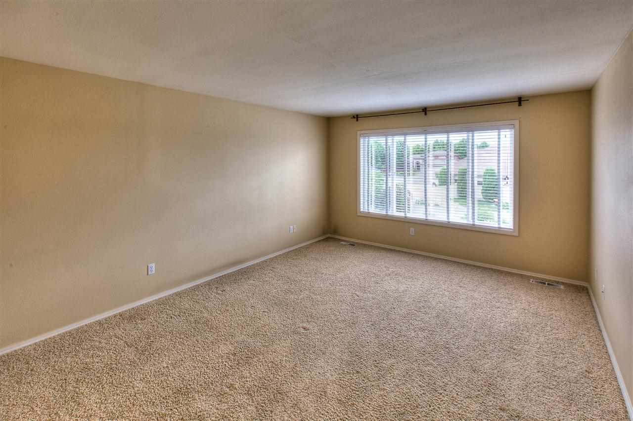 825 N Eagle St - Photo 12