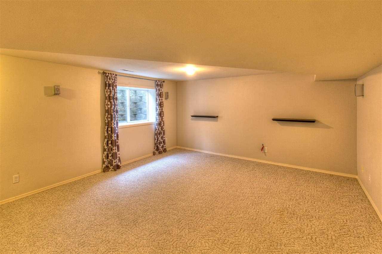 825 N Eagle St - Photo 14