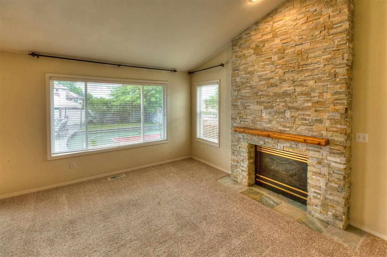 825 N Eagle St - Photo 8