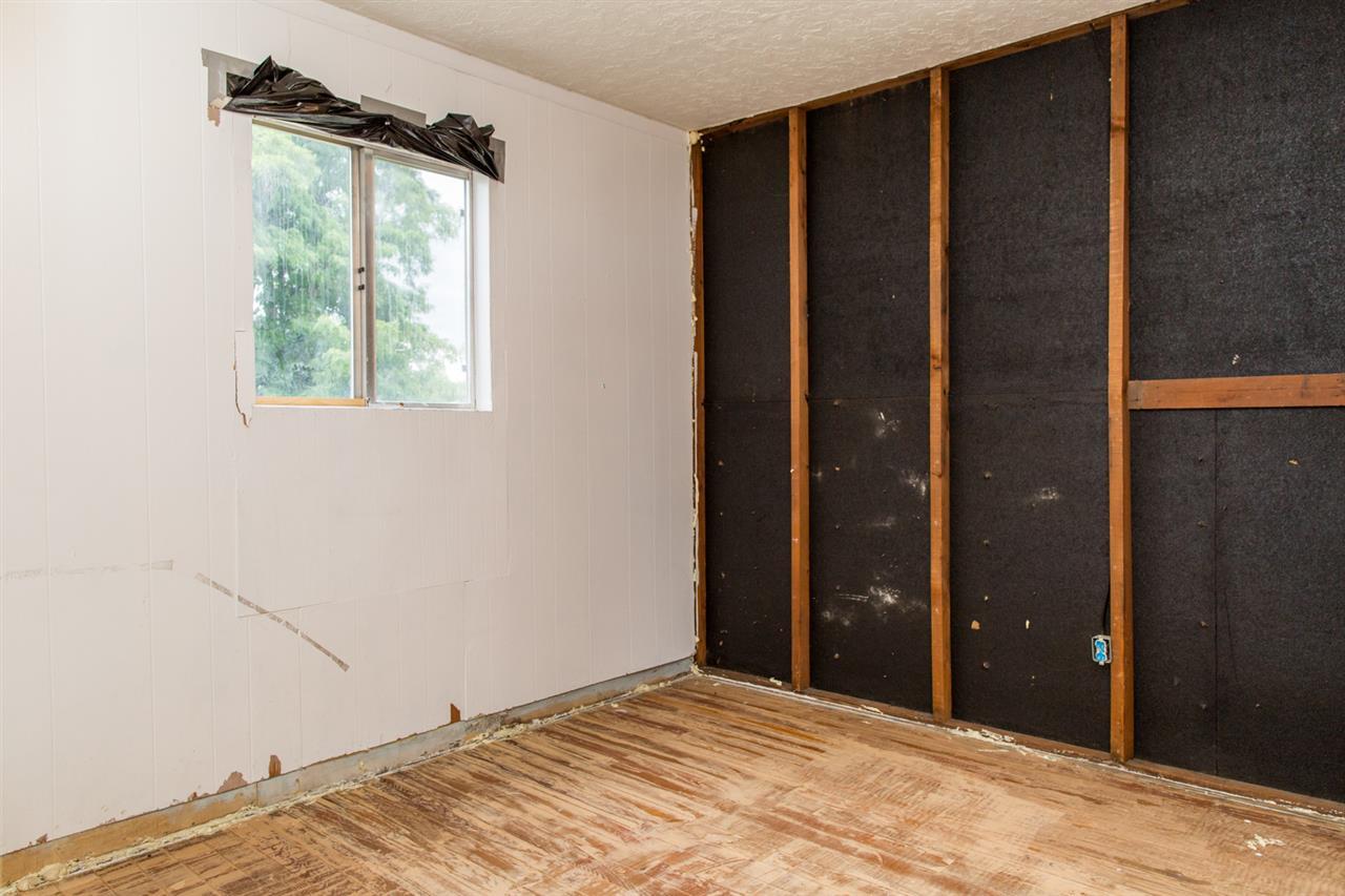 8718 E Broadway Ave - Photo 4