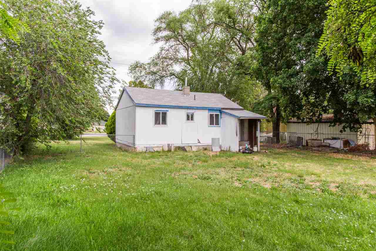 8718 E Broadway Ave - Photo 7