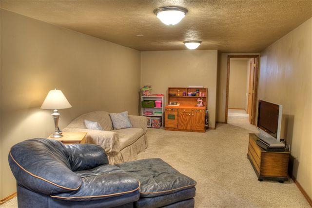 13111 E 6th Ave - Photo 16