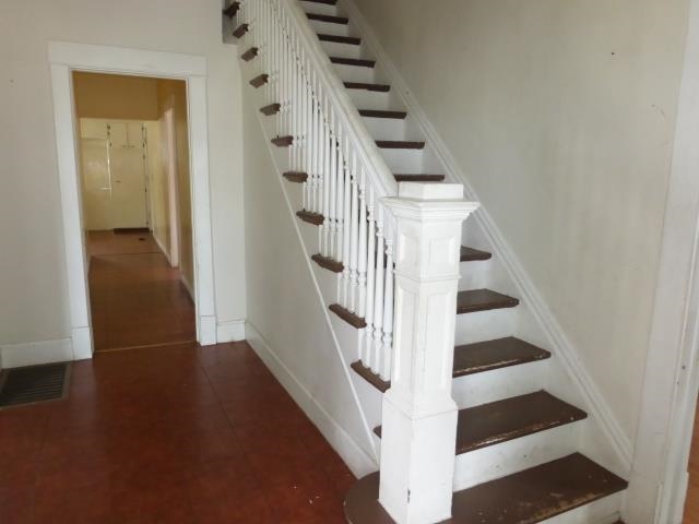 817 W Jackson - Photo 10
