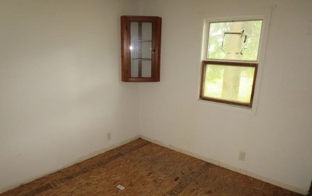 827 E Ladd - Photo 11