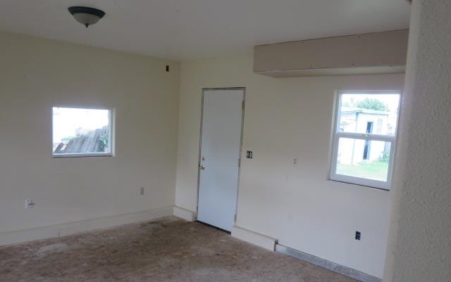 827 E Ladd - Photo 3