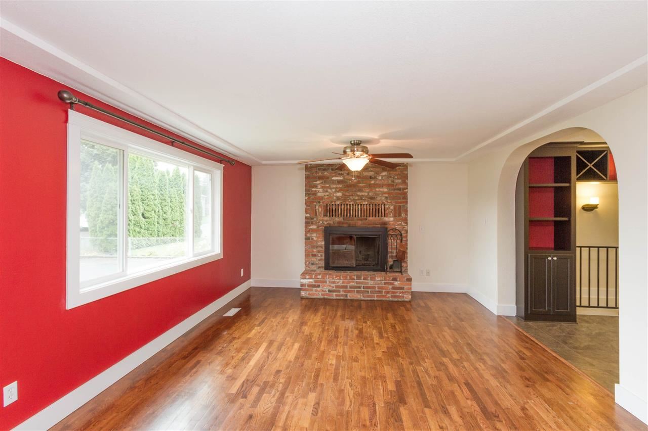 2707 E Winger - Photo 4