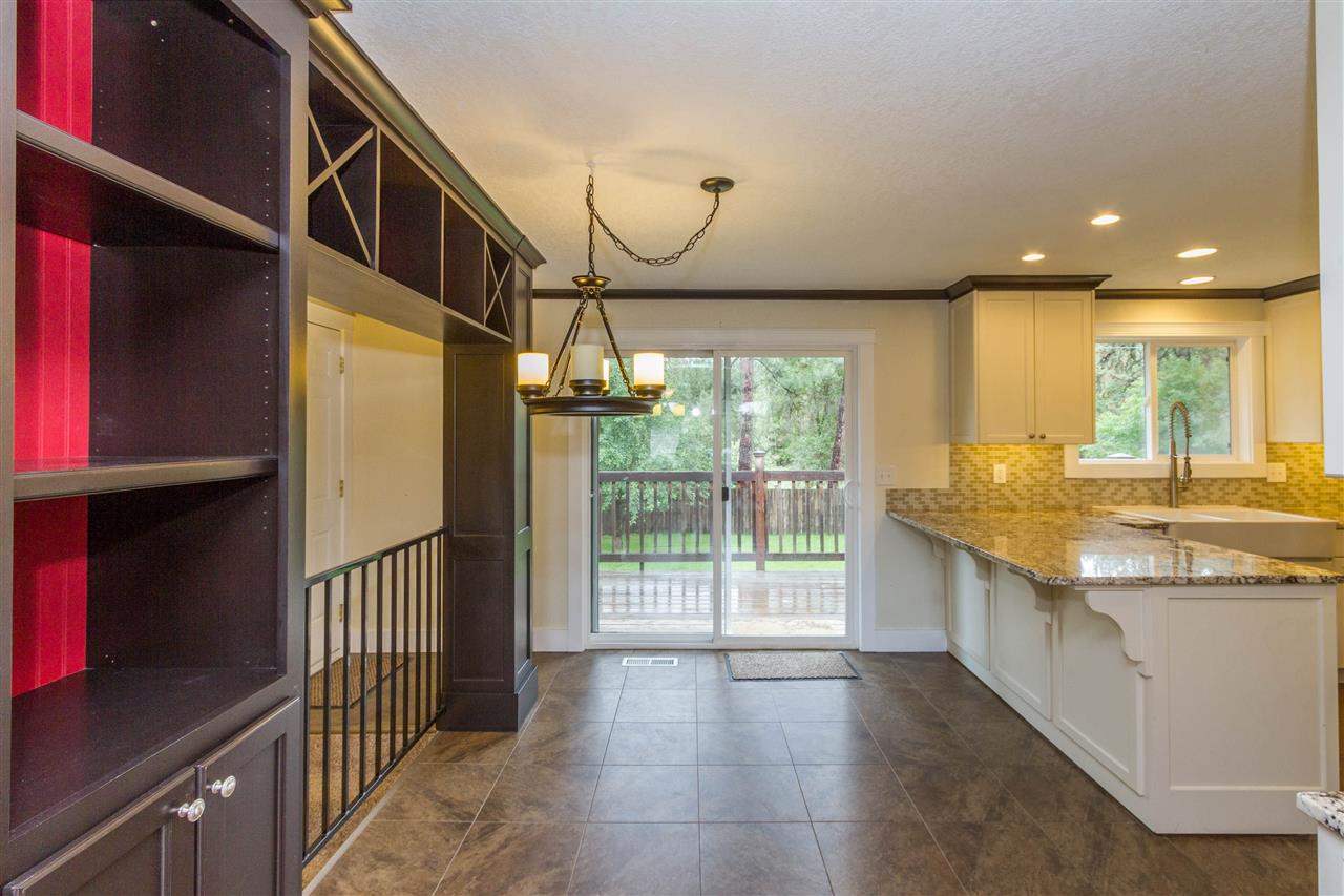 2707 E Winger - Photo 6