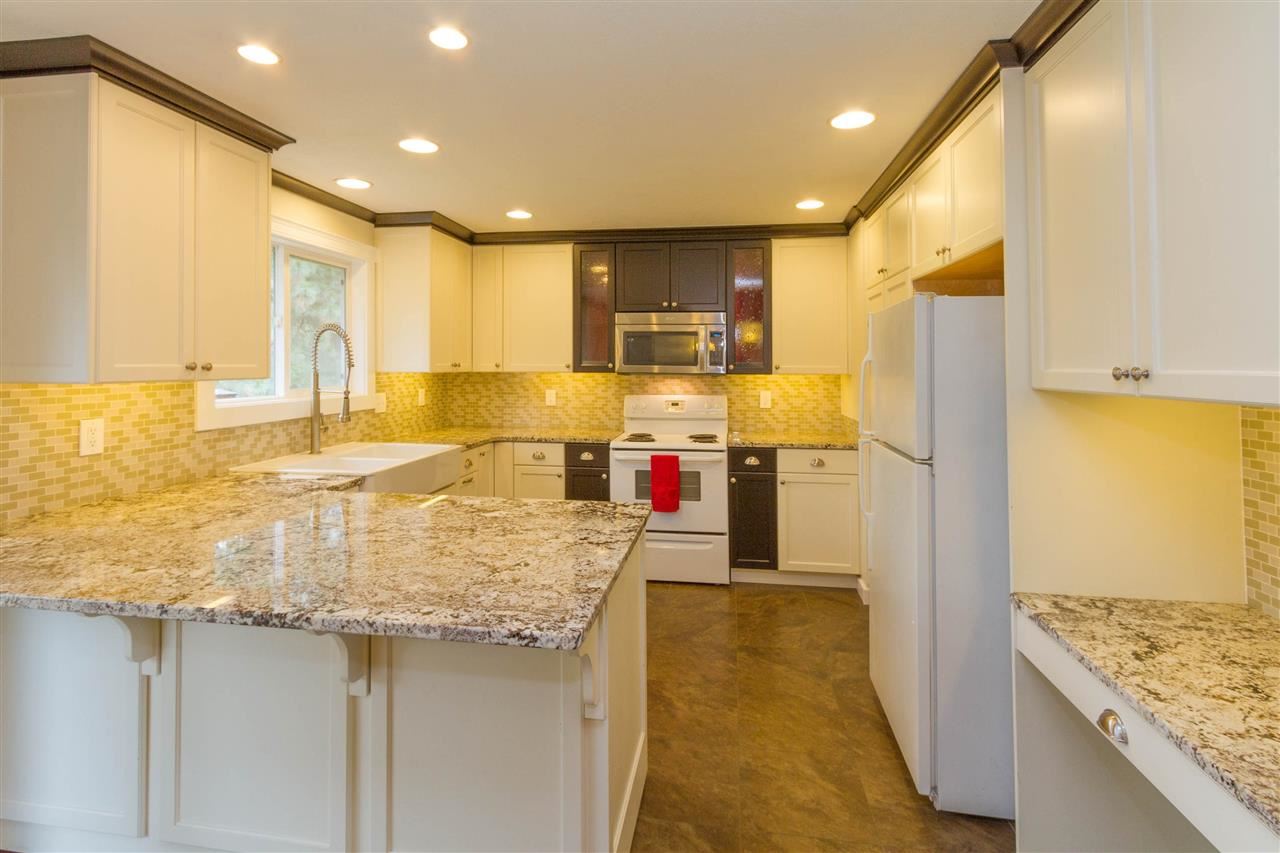 2707 E Winger - Photo 8
