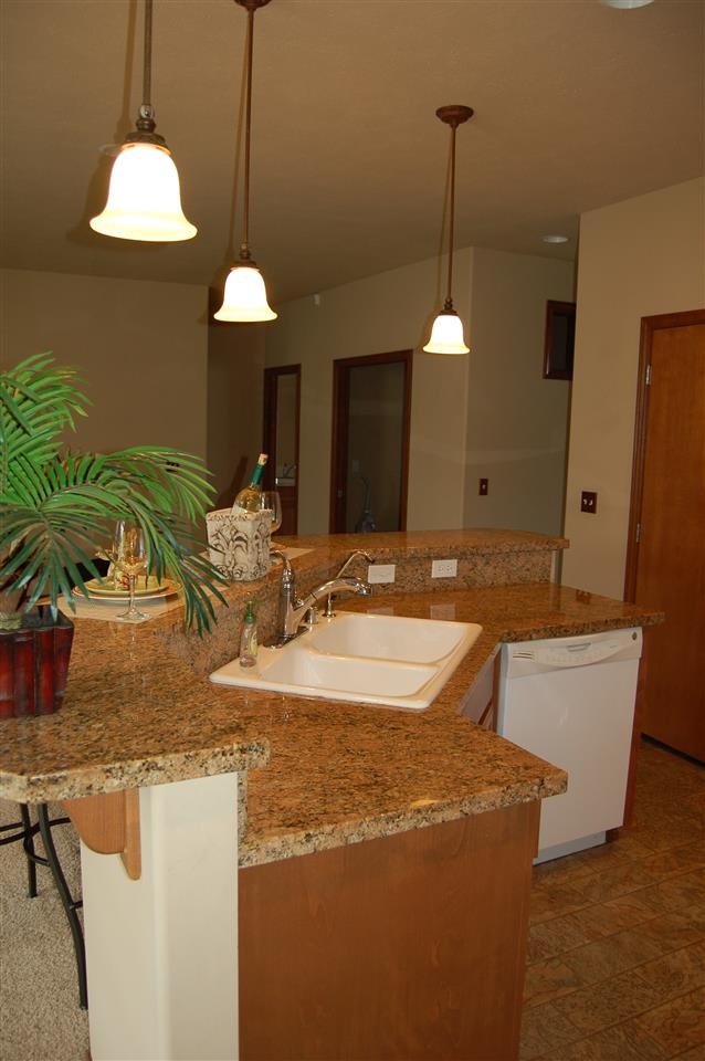 2227 E 51st Ln - Photo 3