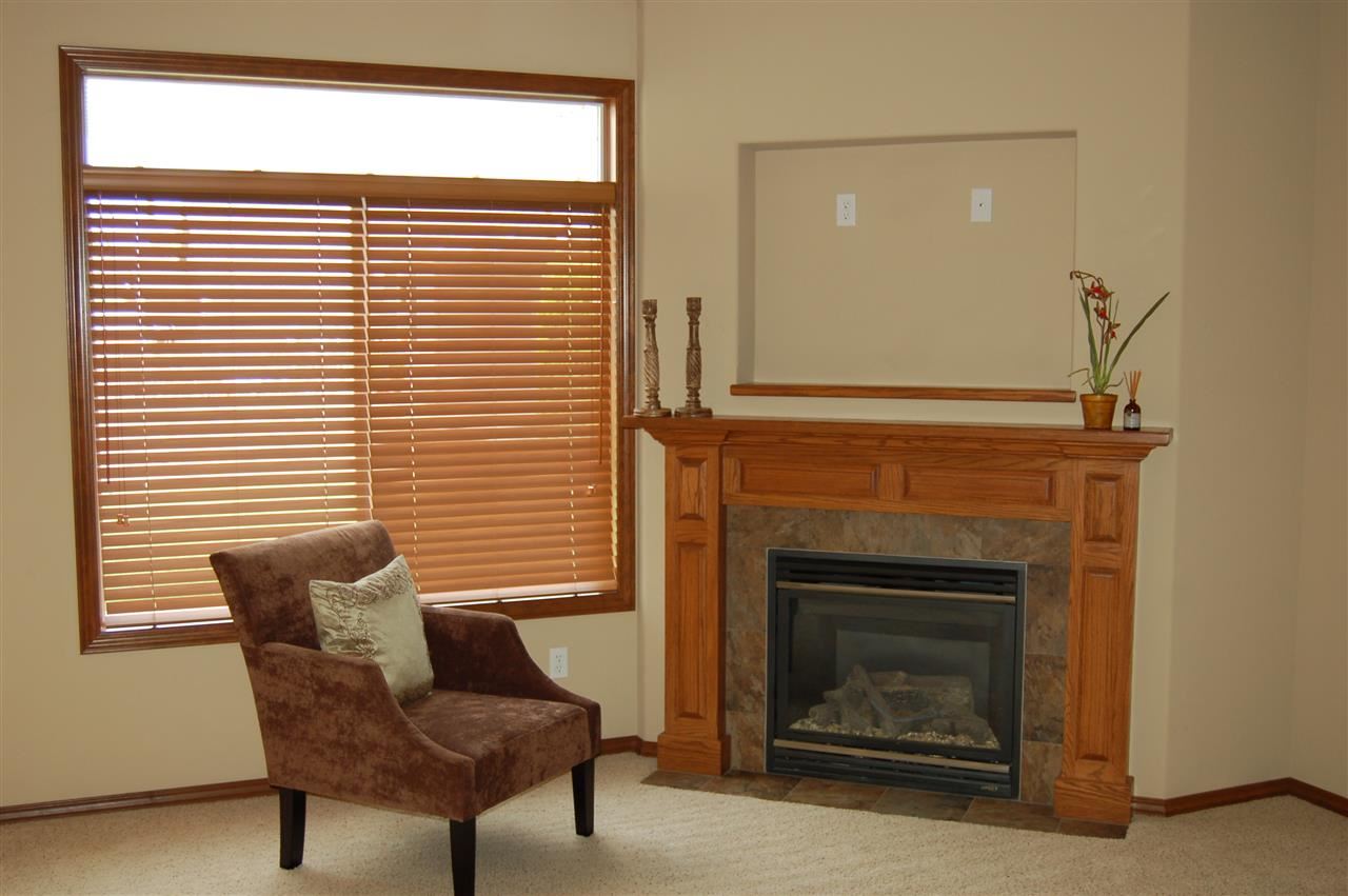 2227 E 51st Ln - Photo 5