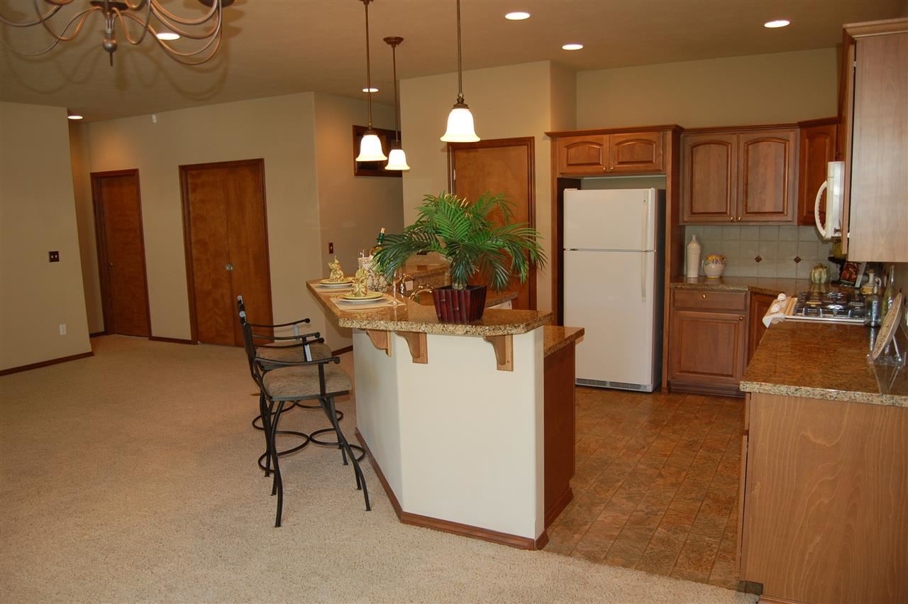 2227 E 51st Ln - Photo 7
