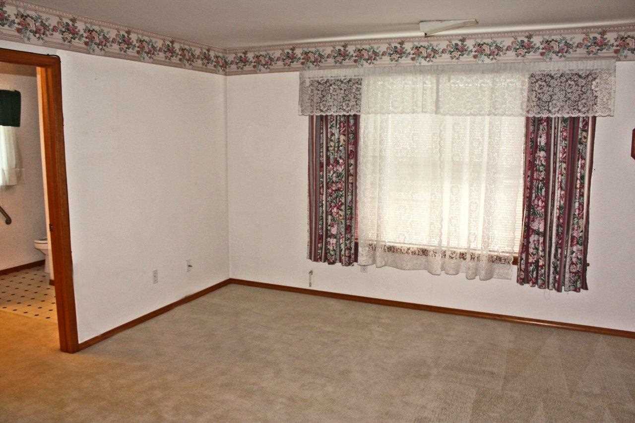 16610 E Broad Ave - Photo 12