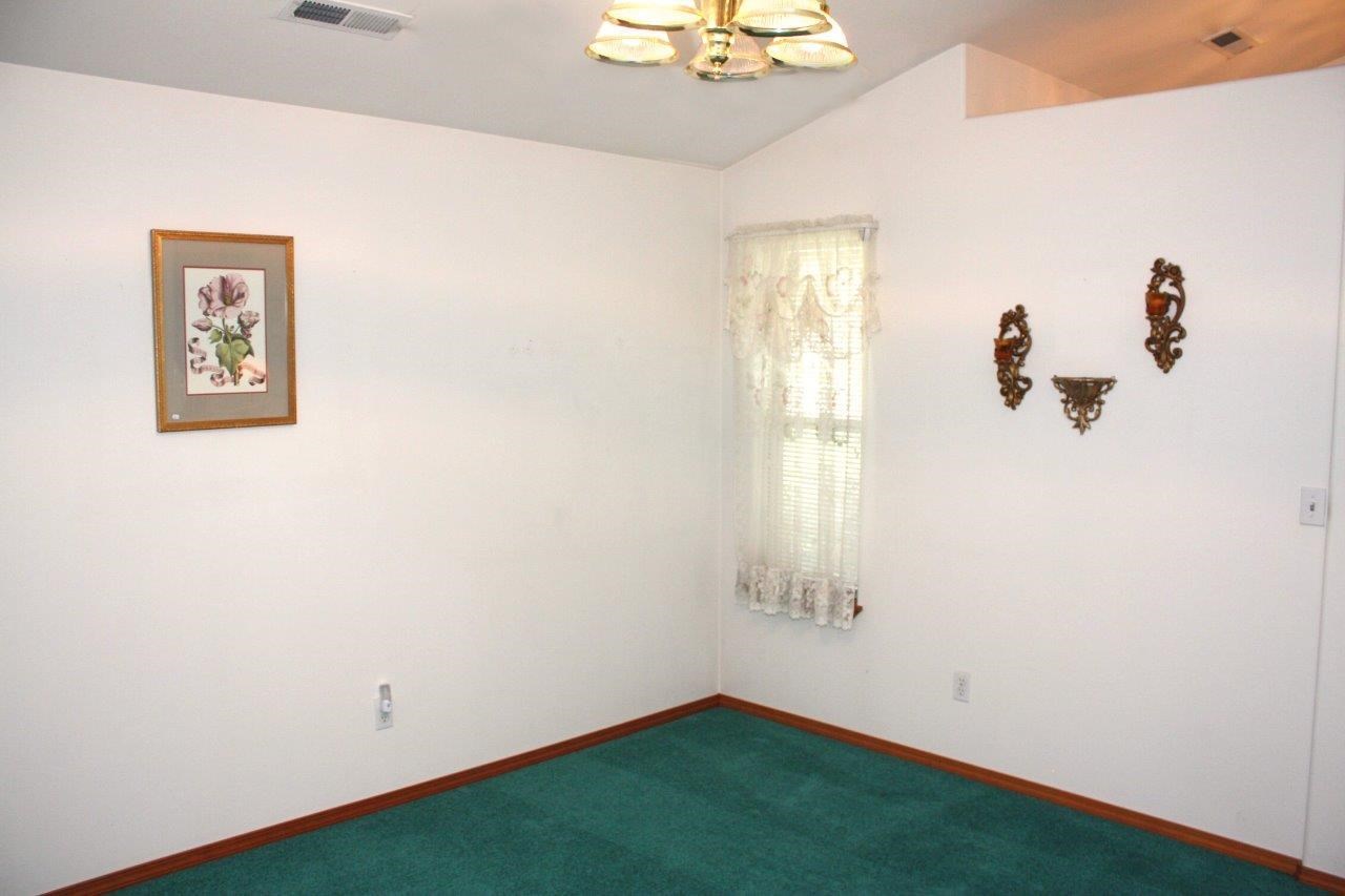 16610 E Broad Ave - Photo 9