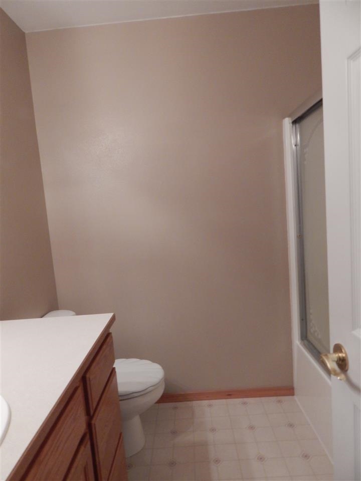 701 GOLDEN HILLS - Photo 10