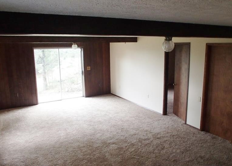 18727 N Division Rd - Photo 15