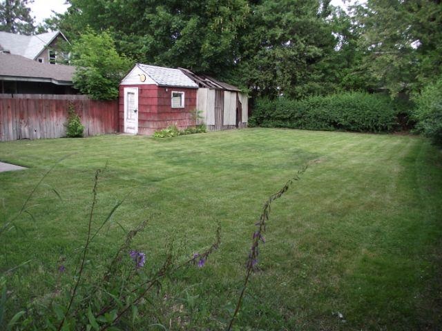 1317 S Division St - Photo 20