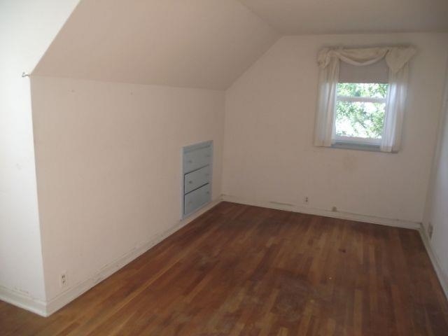 1317 S Division St - Photo 10