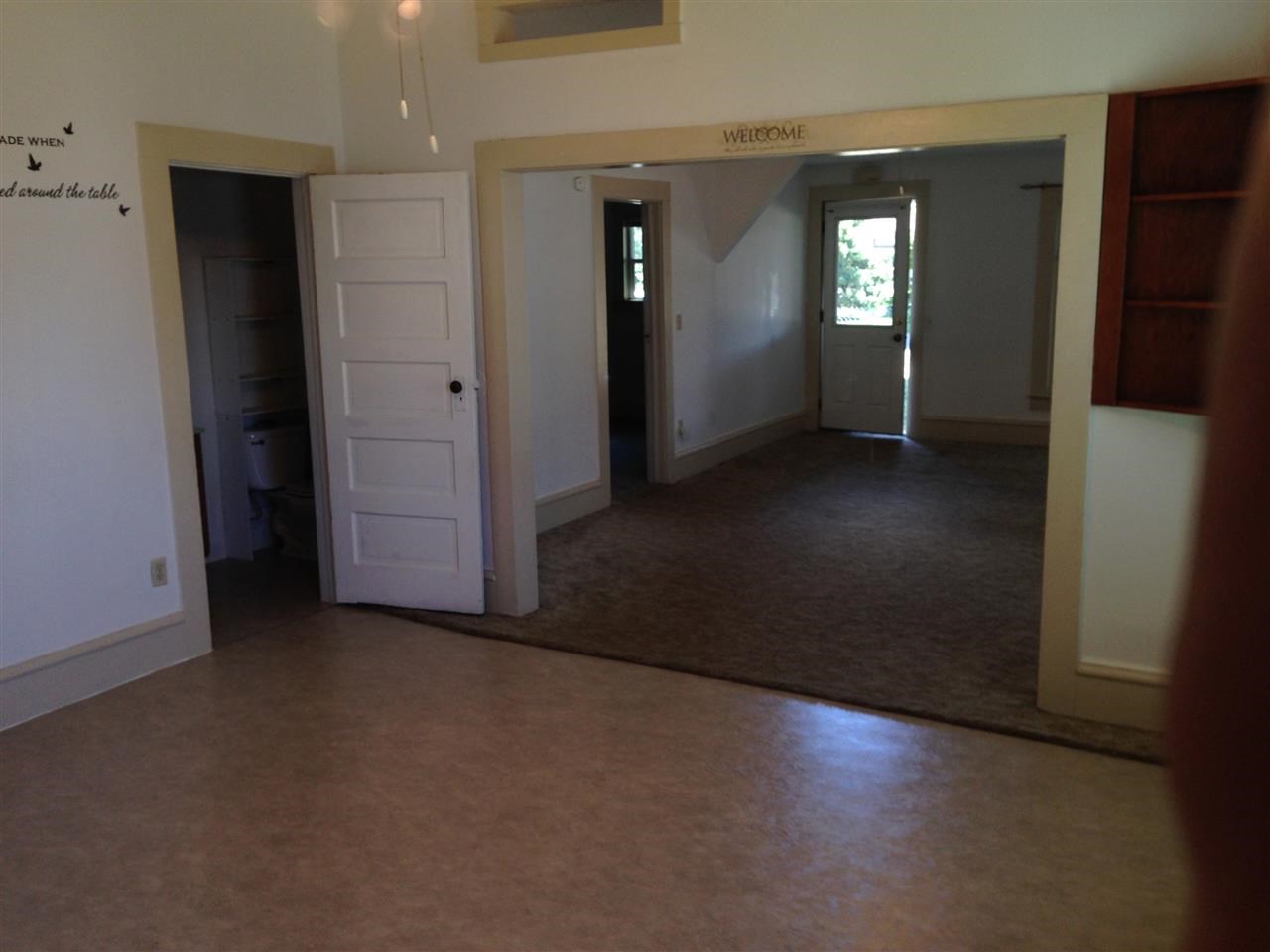 317 E 4th St - Photo 6