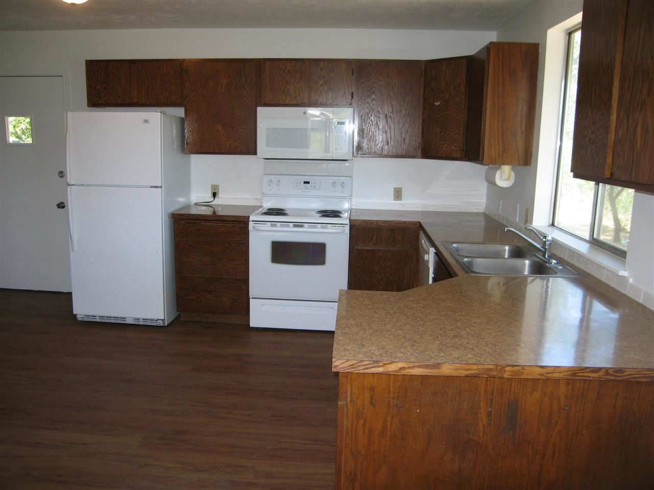 7673 Loralee Way - Photo 8