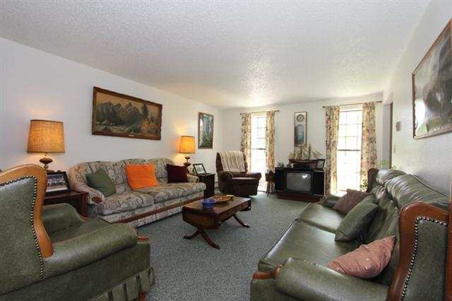 4050 Lyon and Moss Rd - Photo 8