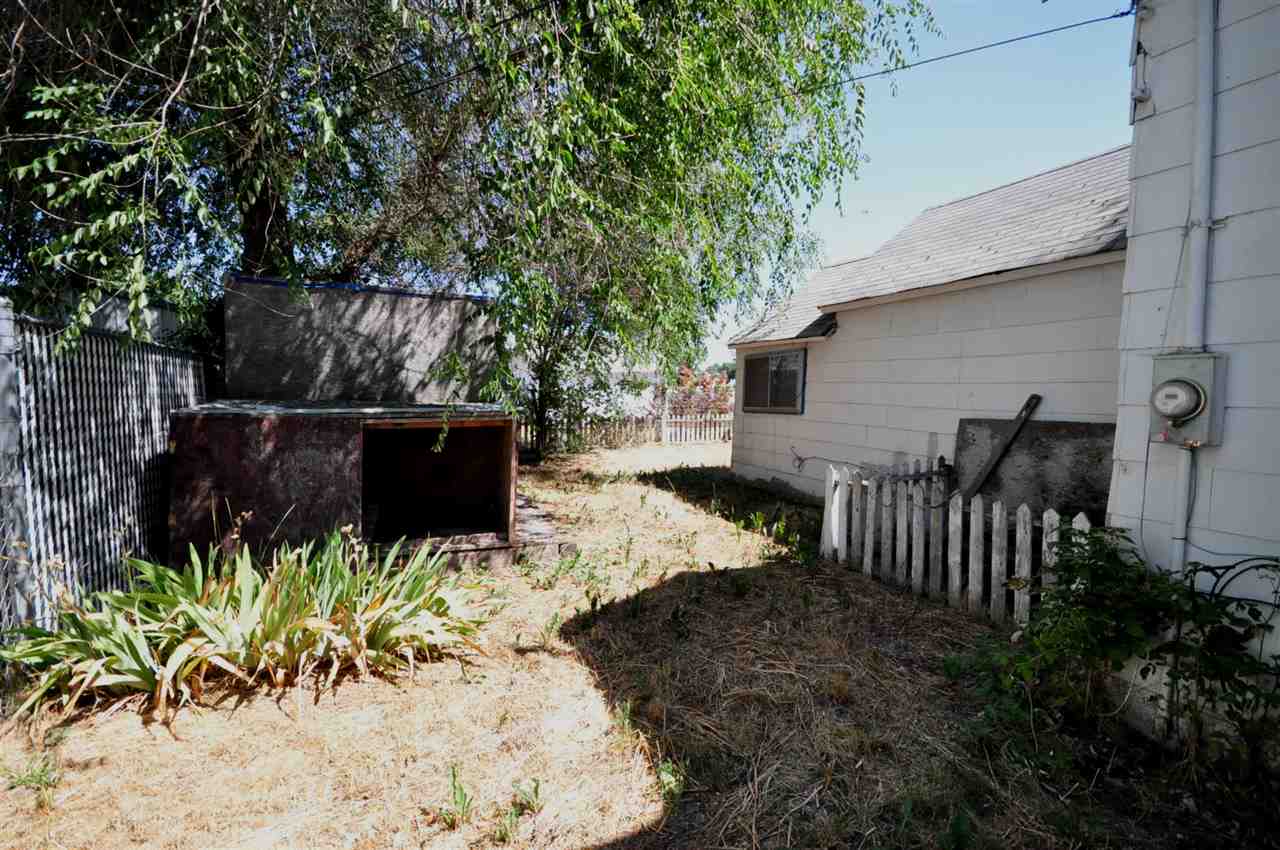 214 G St - Photo 16