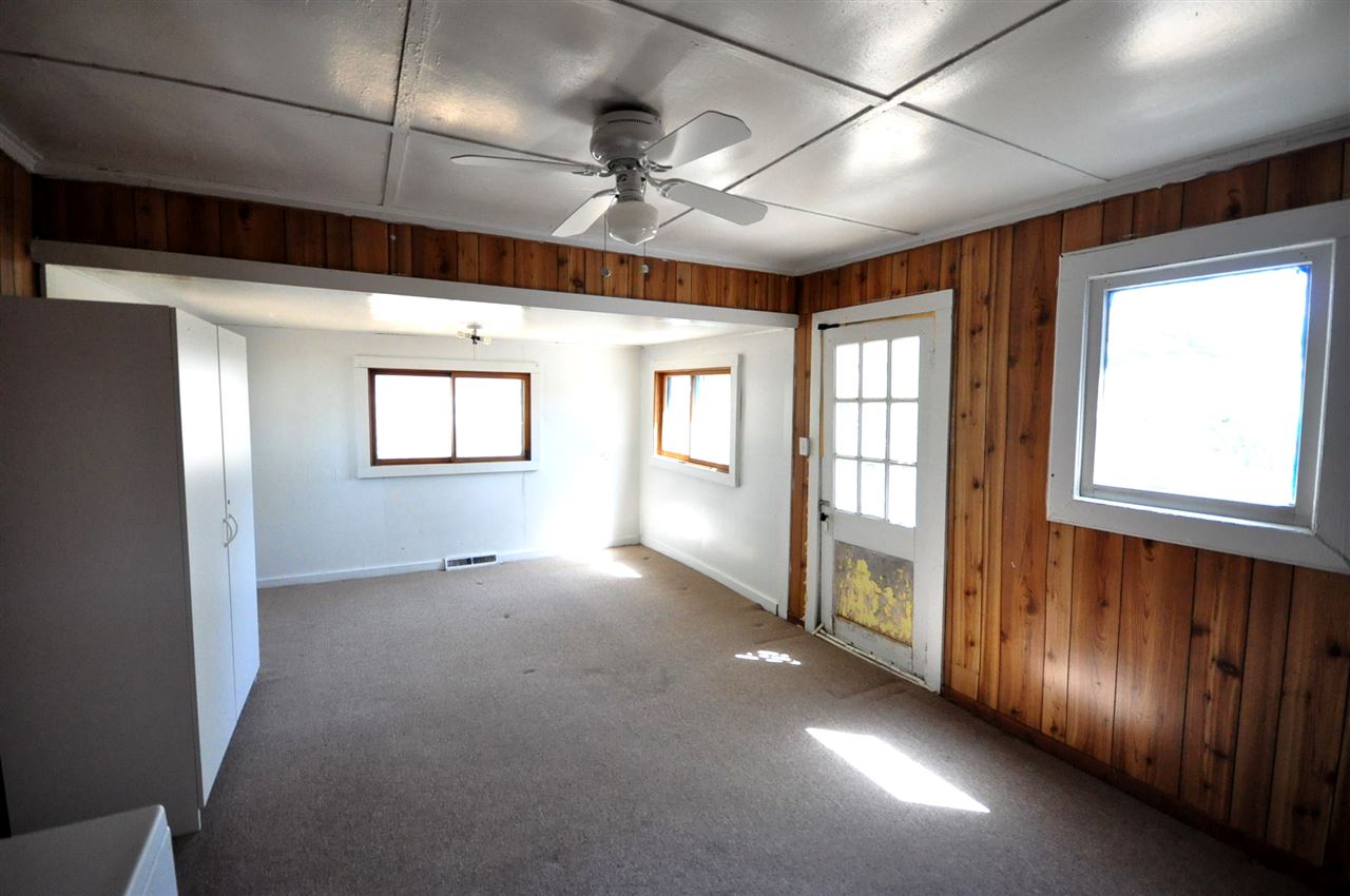 214 G St - Photo 6