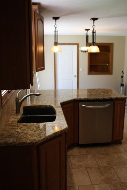 13718 E 28th - Photo 4