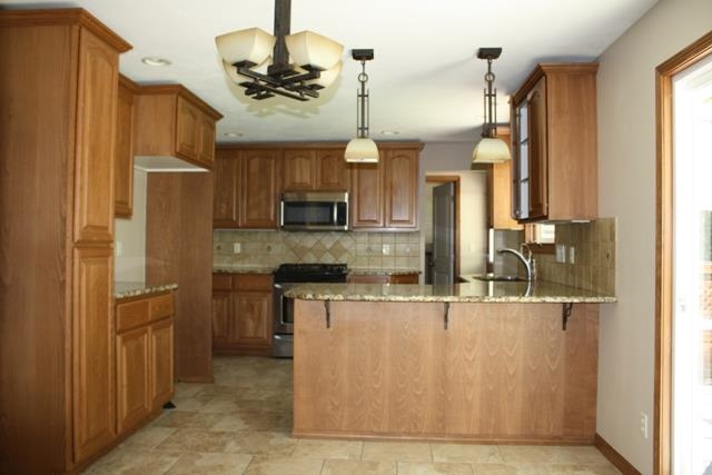 13718 E 28th - Photo 5